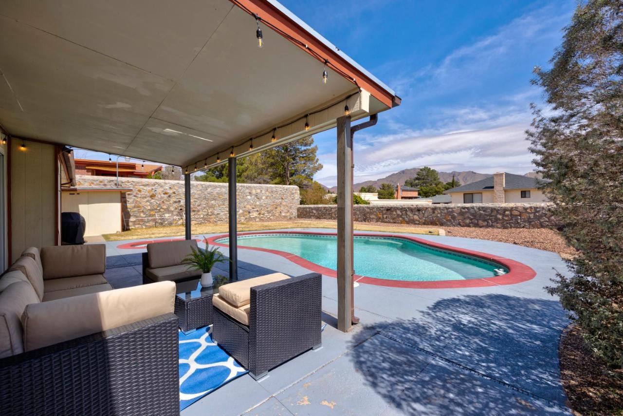 Home With Mountain View/Pool/Tub El Paso Kültér fotó