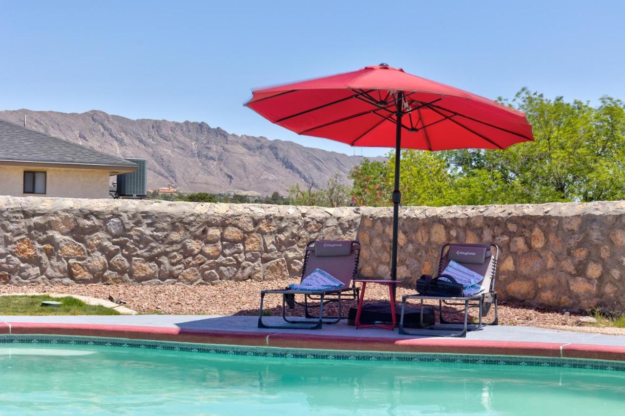 Home With Mountain View/Pool/Tub El Paso Kültér fotó